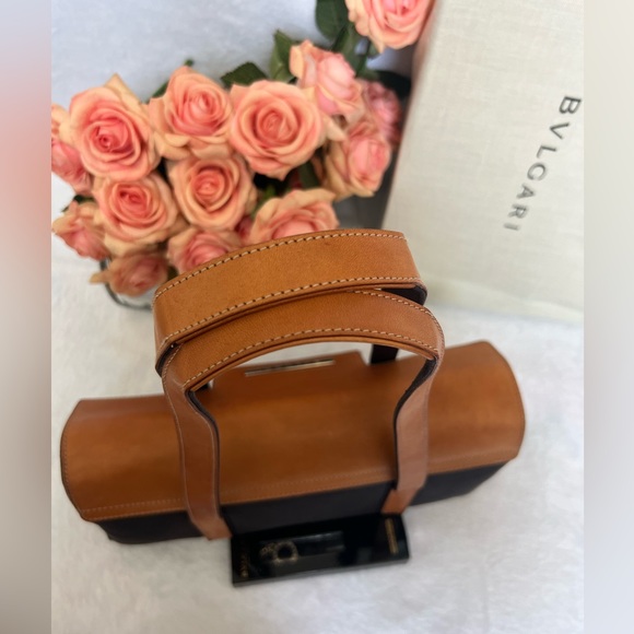 BVLGARI Leather & Canvas Shoulder Bag/ Handbag. Authentic - Picture 6 of 15